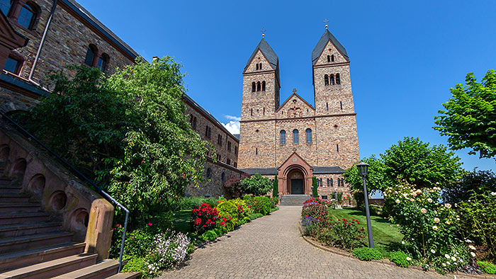 Pilgerwanderung auf dem Hildegardweg vom 15. bis 18. September 2026 Kloster Hildegard: Eine Gemeinschaft von Benediktinerinnen aus Eibingen